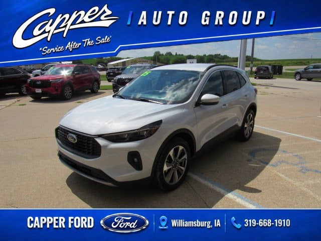 2025 Ford Escape Platinum in Space Silver Metallic — front three-quarter view